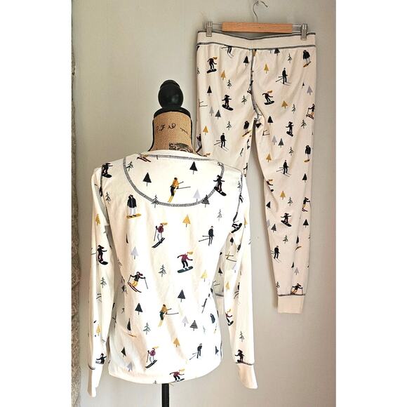 PJ Salvage Aprés Ski Print Pajama Set Long Sleeve Top & Bottoms Womens Sz S - Picture 3 of 10